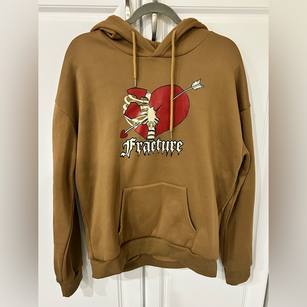 SHEIN Brown Fracture Heart Hoodie Size XL